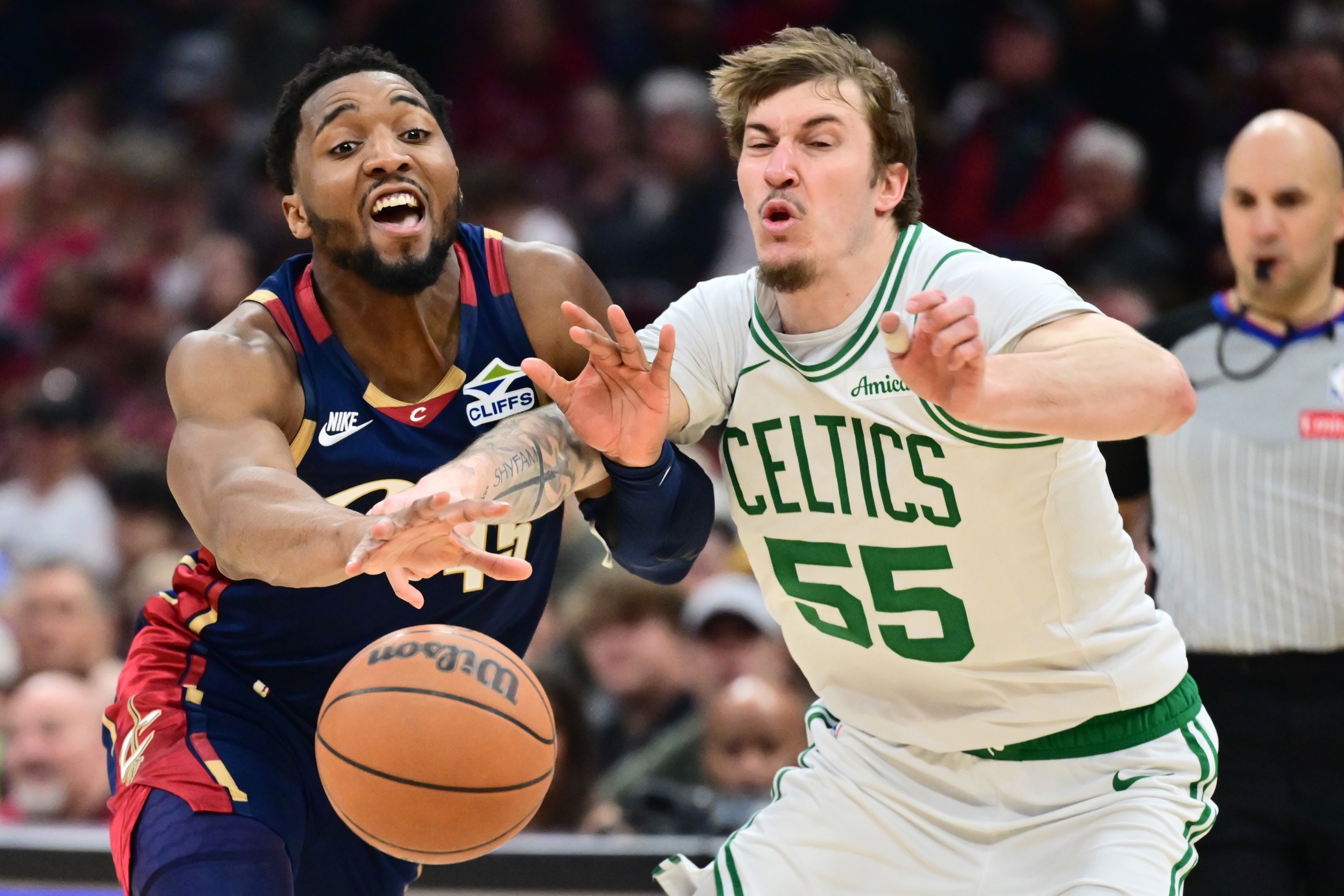 Simone's Six: Jaylen Brown's reads, Baylor Scheierman's hustle, and awesome defense in Celtics-Cavaliers